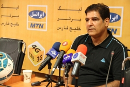 مهاجری: هیچ وقت مقابل تیم‌های بزرگ بازی بسته‌ای نداشتیم؛ نوروزی تمام تمرکزش روی بازی بود