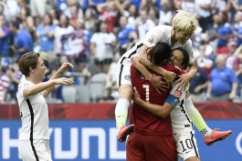  شکایت بازیکنان تیم ملی فوتبال زنان آمریکا به دلیل تبعیض در پرداخت دستمزدها