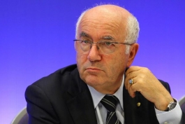 رئیس فدراسیون فوتبال ایتالیا-سری آ ایتالیا