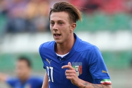 مهاجم فیورنتینا-تیم ملی ایتالیا-سری آ ایتالیا-یورو زیر 21 سال