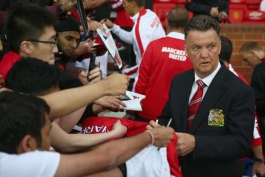 مدیر باشگاه سوانسی: با تمام احترامی که برای فن خال قائلم اما یونایتد با این تیم باز هم فصل را در میانه جدول به پایان خواهد رساند