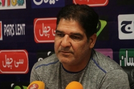 مهاجری: مقابل فولاد حداقل لیاقت کسب یک امتیاز را داشتیم؛  بازیکنانم راه گلزنی را فراموش کردند 