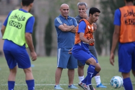 تمرین امروز تیم فوتبال استقلال در غیاب محسن کریمی و در کمپ زنده‌یاد حجازی برگزار شد.