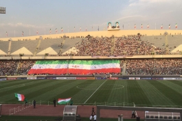 ٢٠هزار تماشاگر در آزادی؛ سرودخوانی محلی آغاز شد