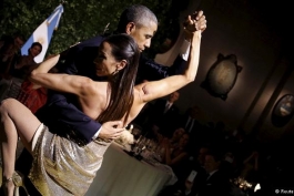 رقص تانگوی باراک اوباما در آرژانتین!