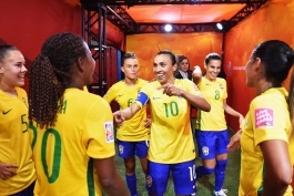 فوتبال بانوان؛ پیش بازی برزیل-چین؛ در جستجوی طلا