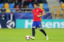 مدافع اسپانیایی اسپورتینگ خیخون - تیم زیر 21 سال اسپانیا - یورو 2017