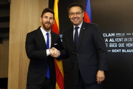 رئيس بارسلونا - مهاجم آرژانتینی بارسلونا - بارسلونا 