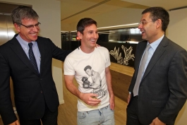 رئیس بارسلونا - مهاجم آرژانتینی بارسلونا - نایب رئیس بارسلونا - نقل و انتقالات 