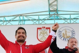 طاها آکگول-رجب اردوغان-کشتی آژاد-قهرمان کشتی المپیک-کشتی ترکیه-رئیس جمهور ترکیه