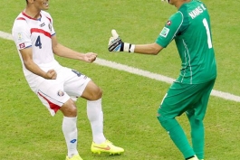 مایکل اومانا برای جدایی از پرسپولیس به ایران سفر کرد