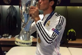 بوسه بر جام