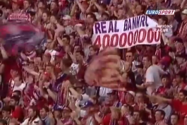 بنر هواداران بایرن مونیخ - دیدار برگشت نیمه نهایی لیگ قهرمانان 2000 (ورزشگاه المپیک مونیخ)