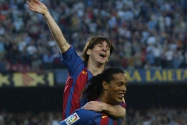 11 سال پیش در چنین روزی مسی اولین گلش را برای بارسلونا به ثمر رساند