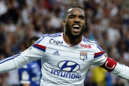 تلاش بایرن مونیخ، لیورپول و پاریسن ژرمن برای جذب لاکازت