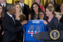 تیم فوتبال زنان آمریکا به کاخ سفید دعوت شد