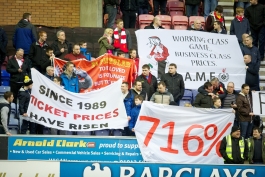 اعتراض انگلیسی ها؛ هزینه سفر به آلمان و دیدن بازی دورتموند، از قیمت بلیط لیگ برتر کمتر است