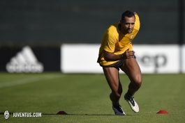 بن عطیه در تمرینات یوونتوس حاضر شد(عکس)