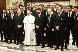 اعضای باشگاه میلان و یوونتوس به دیدار پاپ رفتند(عکس)