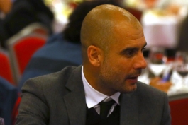 دیدار گواردیولا با مدیر برنامه های لوئیز سوارز در لندن