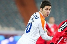 بابک حاتمی‌: اتفاقی نیفتد یکی دو روز آینده پرسپولیسی می‌شوم