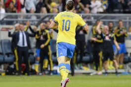 نتایج بازی های گروه G رقابت های مقدماتی یورو 2016؛ پیروزی سوئد و شکست روسیه