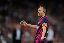 آندرس اینیستا به دلیل مصدومیت زانو از ترکیب اسپانیا خارج شد؛ احتمال دعوت از ماتا