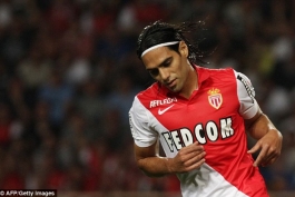 اخبار کوتاه نقل و انتقالات تابستان؛ فالکائو آماده رفتن به یوونتوس؛ پیشنهاد منچستر یونایتد برای فیلیپ مکسس