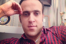 علی کریمی: سلام پيشاپيش چهارشنبه سوريتون مبارك فقط مراقب خودتون و بقيه باشين لطفأ و به اميد اتيش بازى بچه ها در رياض
