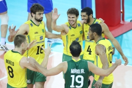 لیگ جهانی والیبال؛ ایتالیا 0 - 3 برزیل؛ خیز برزیل برای دسیما