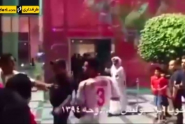ویدیو؛ درگیری و فحاشی شدید خانزاده با هواداران پرسپولیس در قطر 
