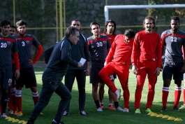 حواشی تمرین پرسپولیس؛ شعارهای هواداران علیه بازیکنان