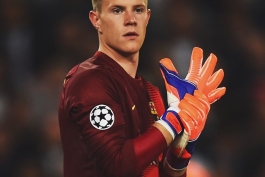 چش شده این پسر!؟