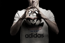 عکس ابر کیفیت از گرت بیل | 7300x5000