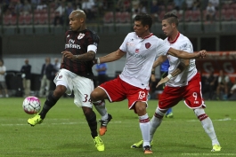 دی یانگ: میلان در مسیر صحیحی قرار دارد