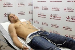 عکس روز: حضور جرارد دلوفئو در تست های پزشکی باشگاه سویا