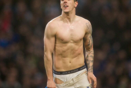 تبلیغ شورت نایک :))))))))