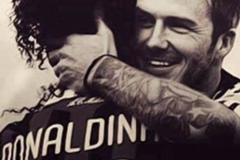 یه عکس خوب - شاعر - بکس - دوست داشتنی 