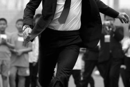 یه عکس خوب از خوشتیپ ترین بازیکن تاریخ.. امشب قفلی زدم رو منچستریا :))