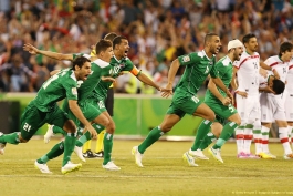 پارادوکسی به نام کمک فوتبال ایران به عراق؛ چه کسی به ما کمک می کند؟