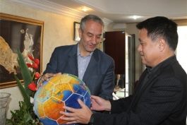 تبریک رئیس کنفدراسیون فوتبال آسیا به کفاشیان