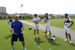 گزارش تمرین استقلال؛ از توصیه عجیب منصوریان به بازیکنان تا مصدومیت حاج محمدی