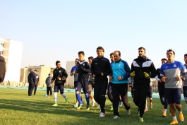 تمرینات استقلال با یک هفته تاخیر آغاز می شود