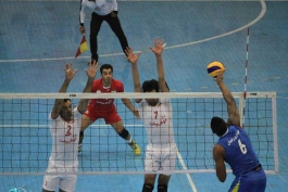 شکست خانگی پیکان؛ متین صدرنشین باقی ماند