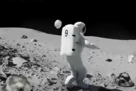 اولين ايرانی كه بر كره ماه پا گذاشت :))))