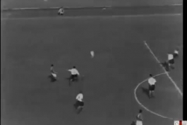 1948، تورین؛ ایتالیا 0-4 انگلستان