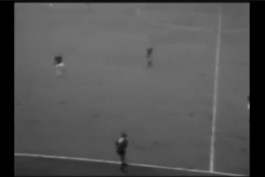 1970: لیورپول 3-2 اورتون (گلزنی آلن ویتل و جان توشاک)