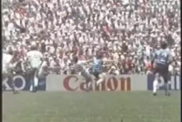آرژانتین 2-1 انگلستان مرحله یک چهارم 1986 مکزیک( دو گل مارادونا)