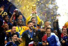 جشن قهرمانی فرانسه در جام جهانی 2018