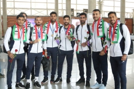 گزارش تصویری از بازگشت کاروان تیم ملی فوتبال ساحلی به ایران